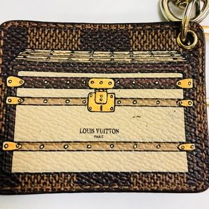 Louis Vuitton Limited Edition Daumier keychain